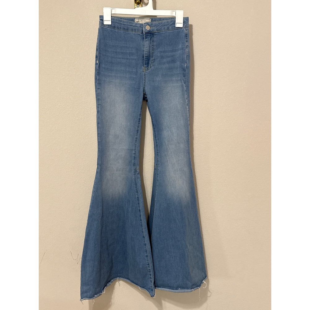 Free People Just Float‎ On Flare Jeans Womens 25R Light Blue Bell Bottom Raw Hem